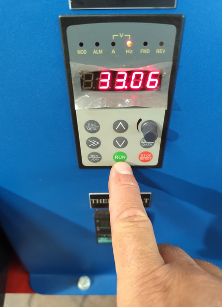 Presa ulei 220V, 2.1Kw 14kg pana la 20kg seminte tocate pe ora